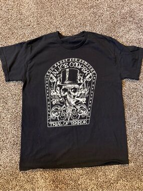 Alice Cooper tour t-shirt - roughly a medium - measurements in pics -